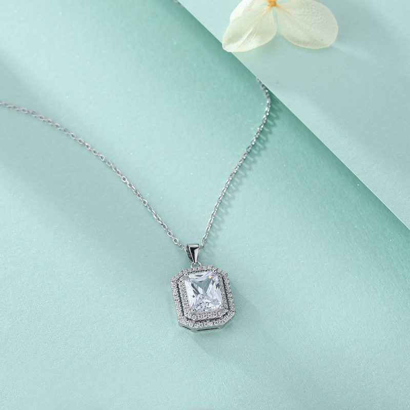 Merryqueen sterling silver  necklace initial pendant necklace