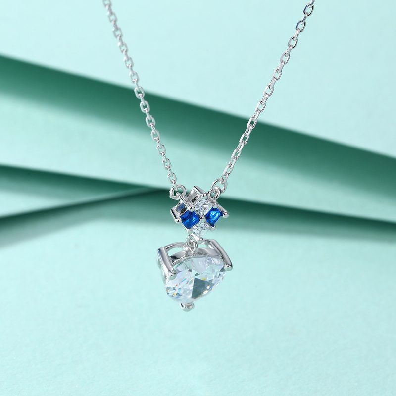 S925 sterling silver necklace women's simple niche heart-shaped zircon pendant necklace European and American style square zircon necklace