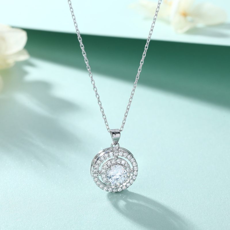 S925 sterling silver clavicle chain European and American style simple round full diamond zircon pendant women's high-end sense necklace manufacturers wholesale
