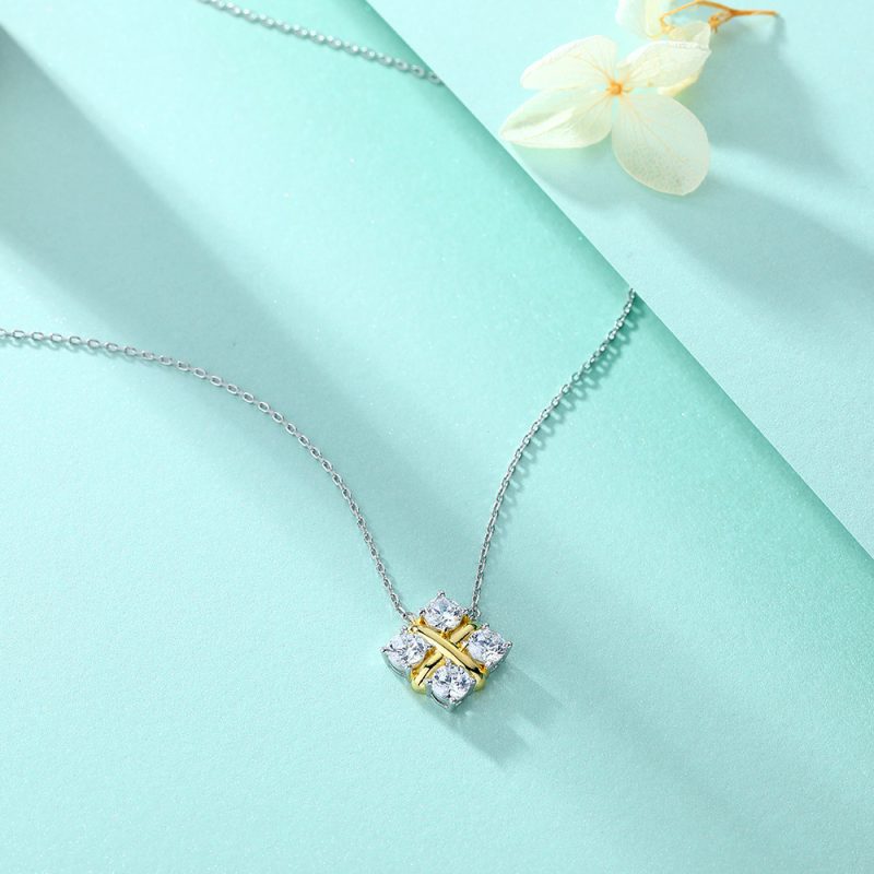 2022 New European and American Necklace Fashion Square Pendant Versatile Clavicle Chain S925 Silver Necklace Color Separation Plating Necklace
