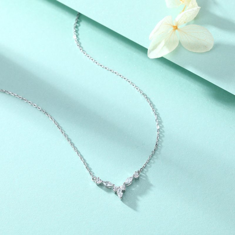 Tonglin European and American cross-border new necklace fashion s925 sterling silver pendant small fragrance style design sense female does not fade spot