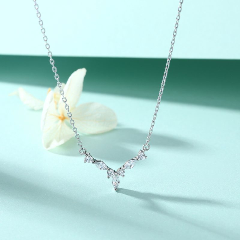 Tonglin European and American cross-border new necklace fashion s925 sterling silver pendant small fragrance style design sense female does not fade spot