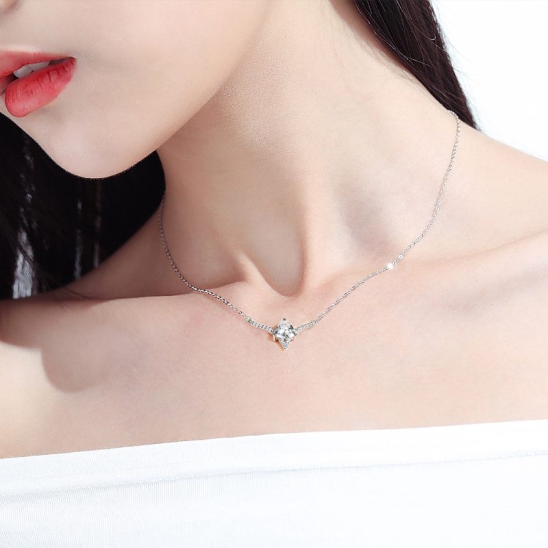 European and American new cross-border necklace fashion triangle white diamond zircon pendant s925 silver necklace female high-end sense light luxury