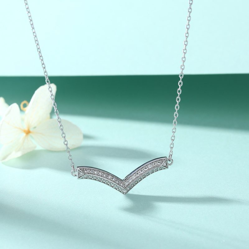Simple Korean version of s925 sterling silver all-match round diamond clavicle chain temperament lady necklace factory direct sale