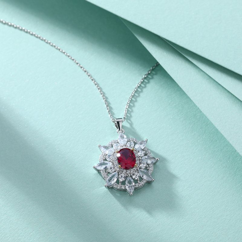 New Sunflower Necklace 
Women's Fashion Niche Design
 Egg-shaped Ruby Pendant 
Flower-shaped Full Circle Zircon Necklace